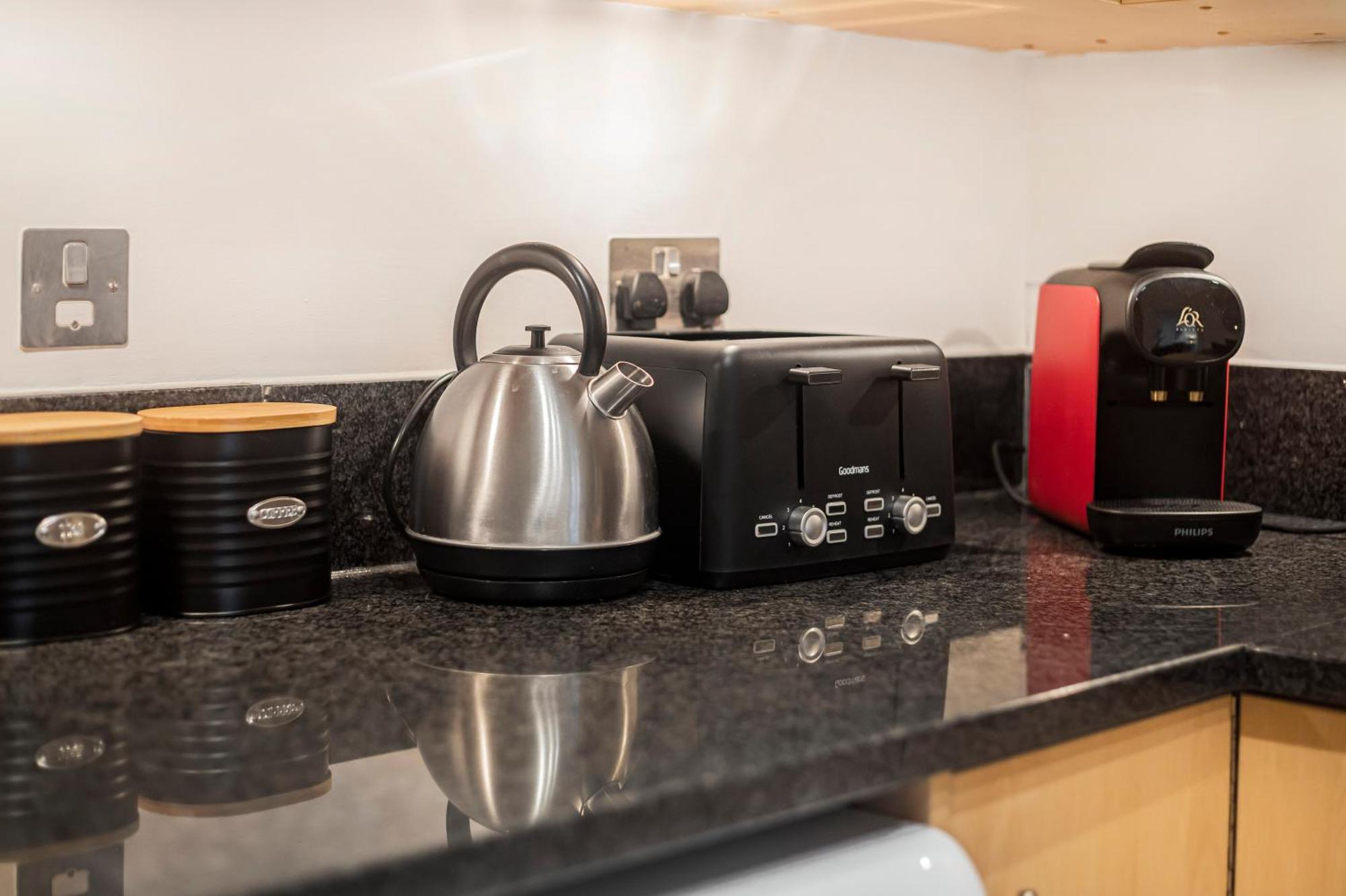 Athera - Hoxton Square 2 Bed, 2 Bath Entire Private Apartment ลอนดอน ภายนอก รูปภาพ